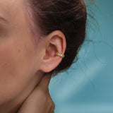 חבק לאוזן ללא חור